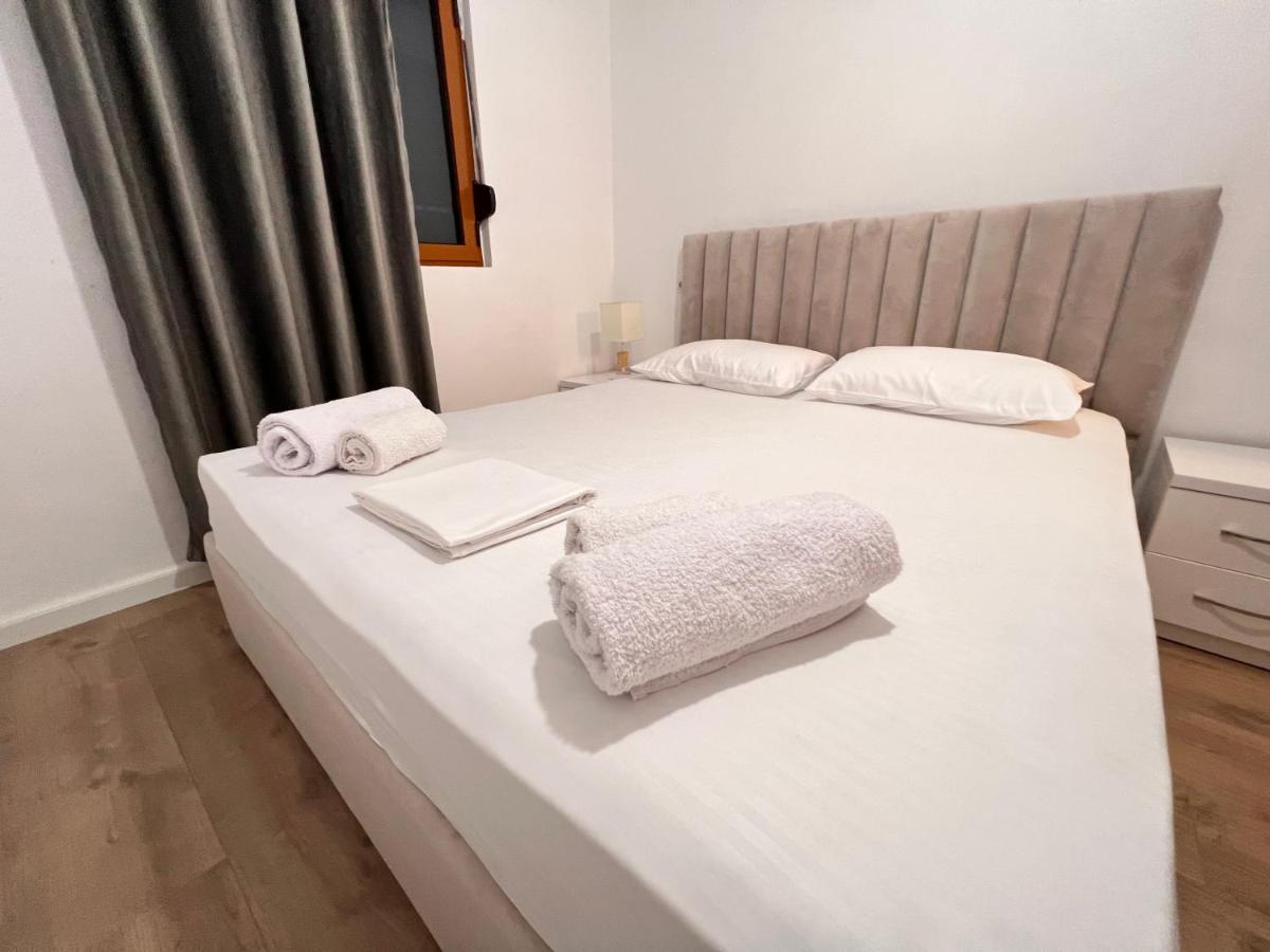 Arteg Apartments Драч Екстериор снимка