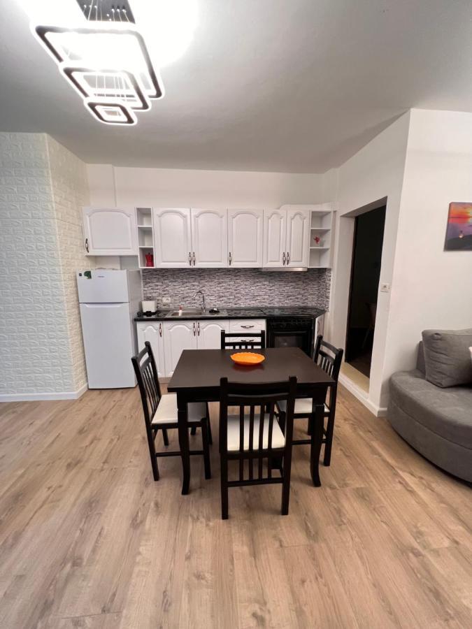 Arteg Apartments Драч Екстериор снимка