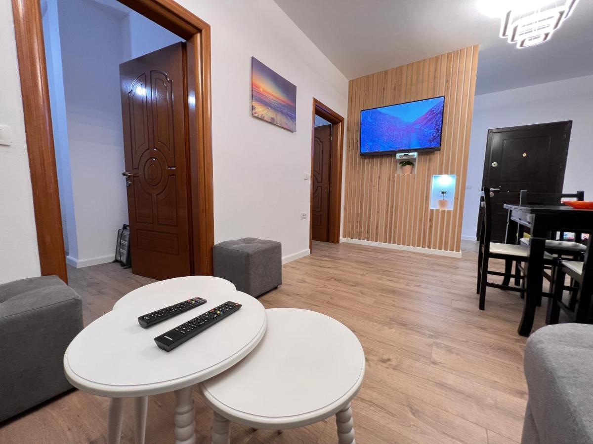 Arteg Apartments Драч Екстериор снимка