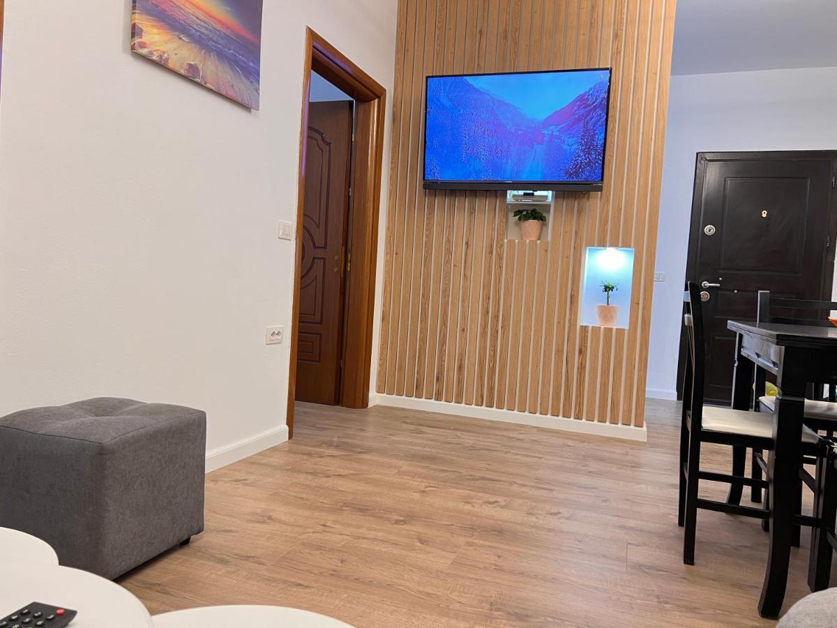 Arteg Apartments Драч Екстериор снимка